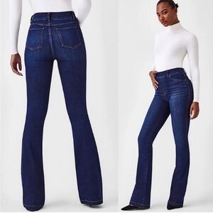 Spanx Flare Jeans Pull On Elastic Waist Midnight Shade Dark Wash Large 10 / 12